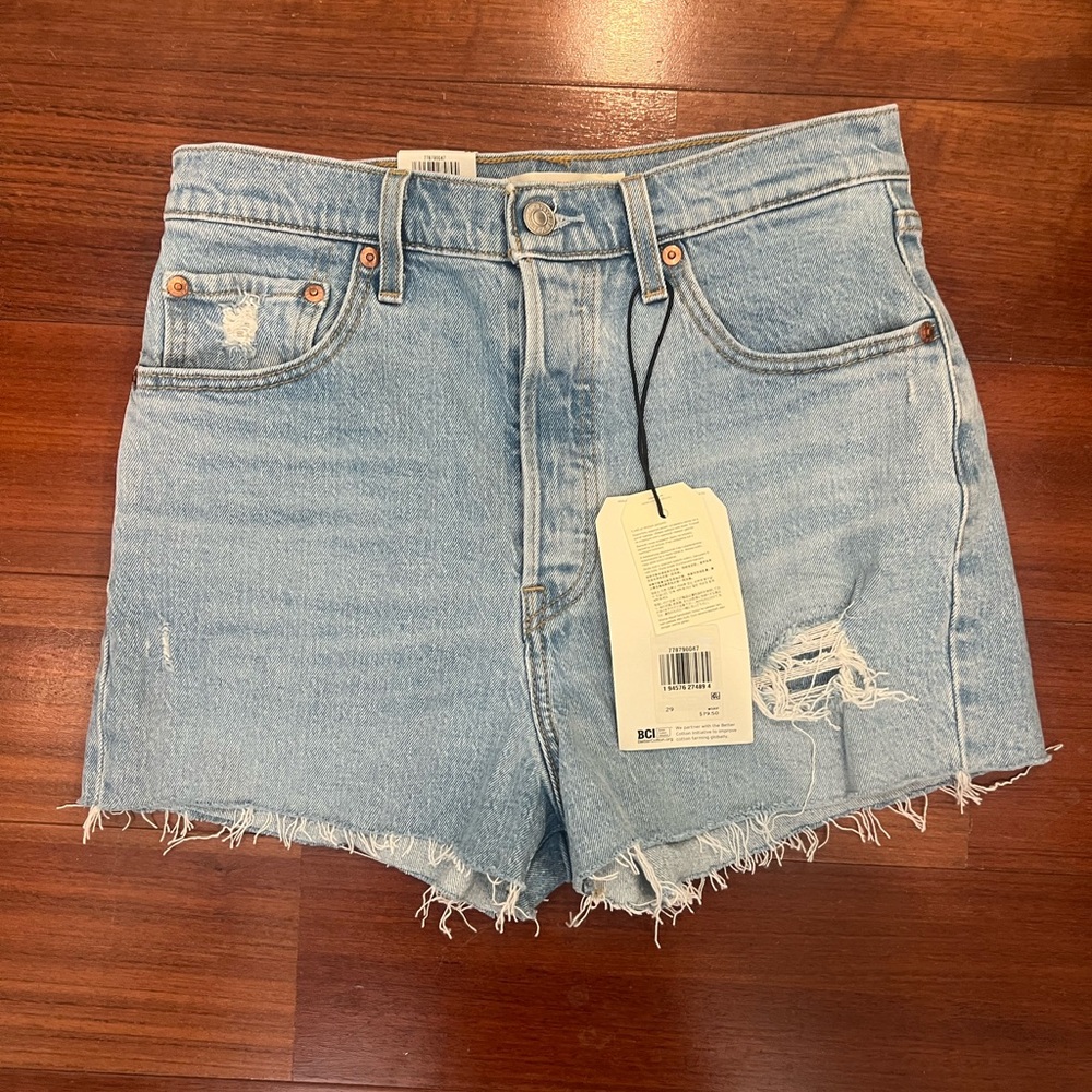 Levi’s super high rise ribcage shorts